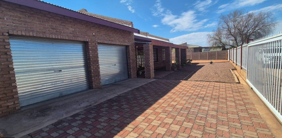 3 Bedroom Property for Sale in Keidebees Northern Cape